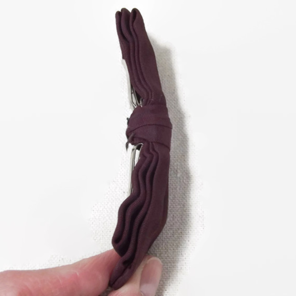 Vintage MCM Clip on Burgundy Bow Tie - Picture 7 of 8